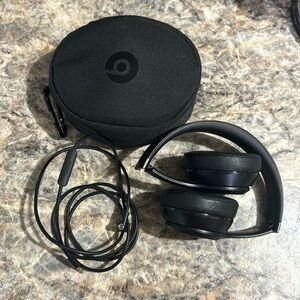 Beats Solo Wireless headphones